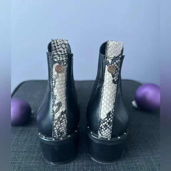 Stylized Cowboy Boots in Calf leather and Snake Skin, size 7/7.5 - Picture 1 of 12